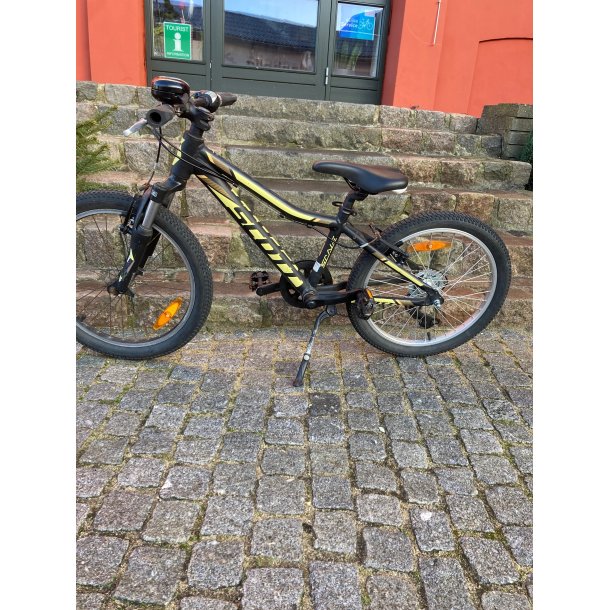 Brugt Scott, junior, 20"